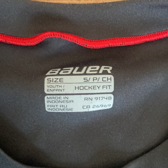 Bauer Hockey Under Shirt Size Small. - Picture 2 of 6